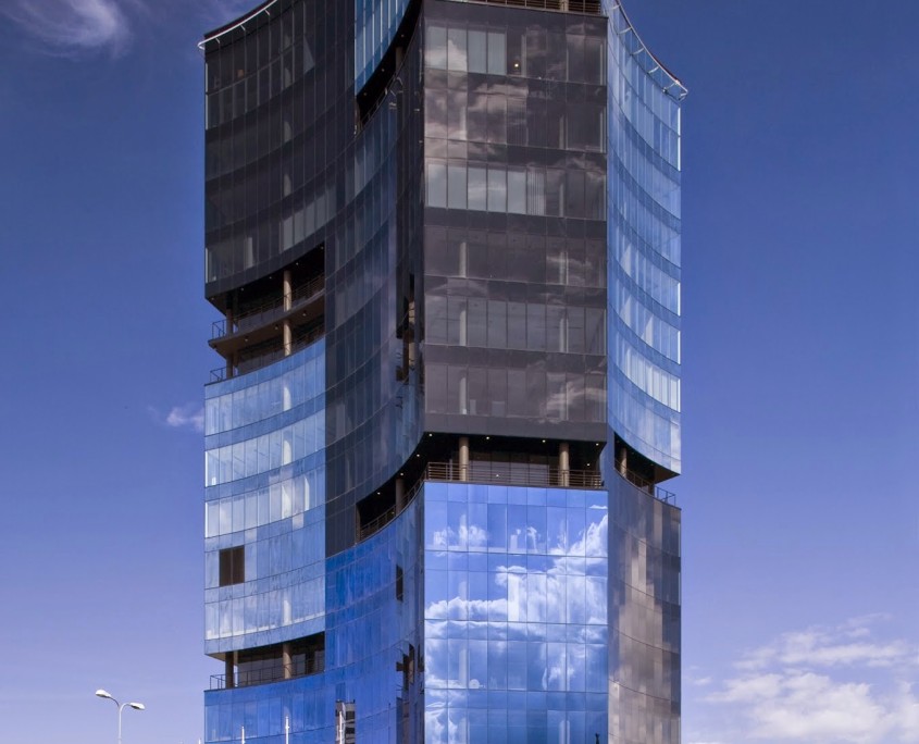16-этажное офисное здание в Рокка-аль-Маре