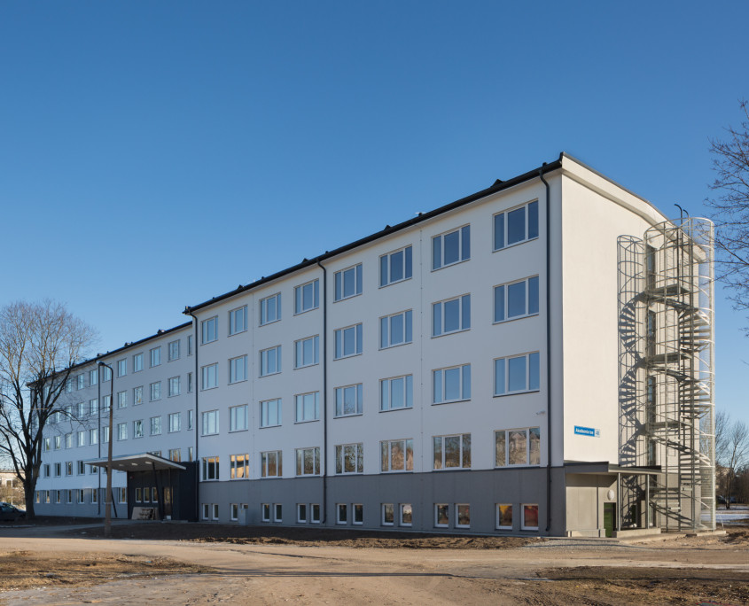 Reconstruction of the doctors’ and nurses’ house